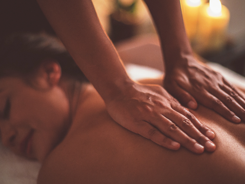 Massages et soins à domicile